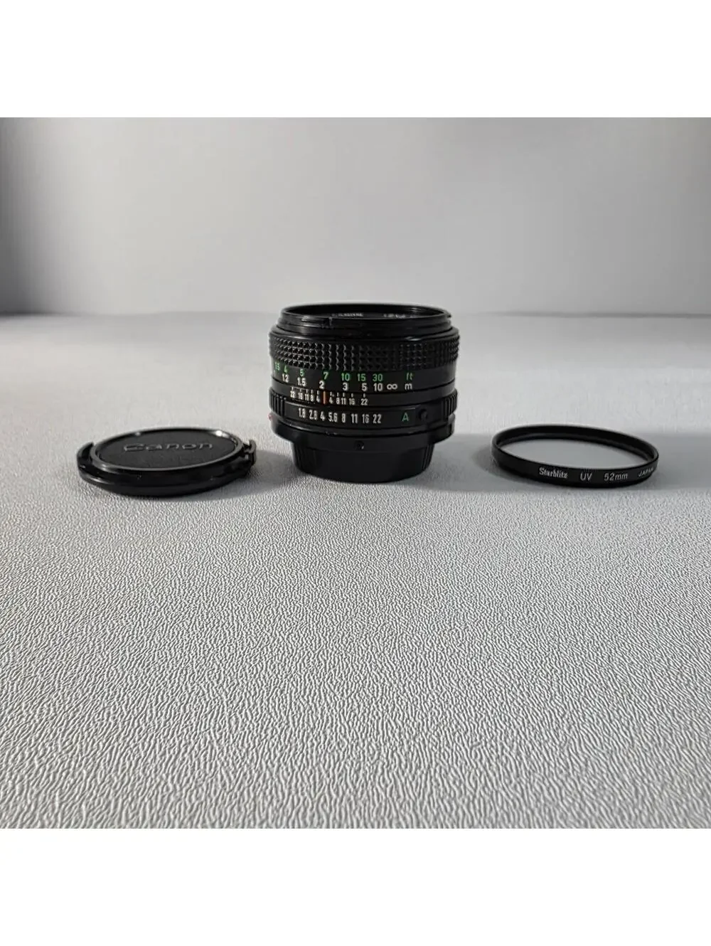 CANON LENS FD 50mm 1:1.8 w/Caps